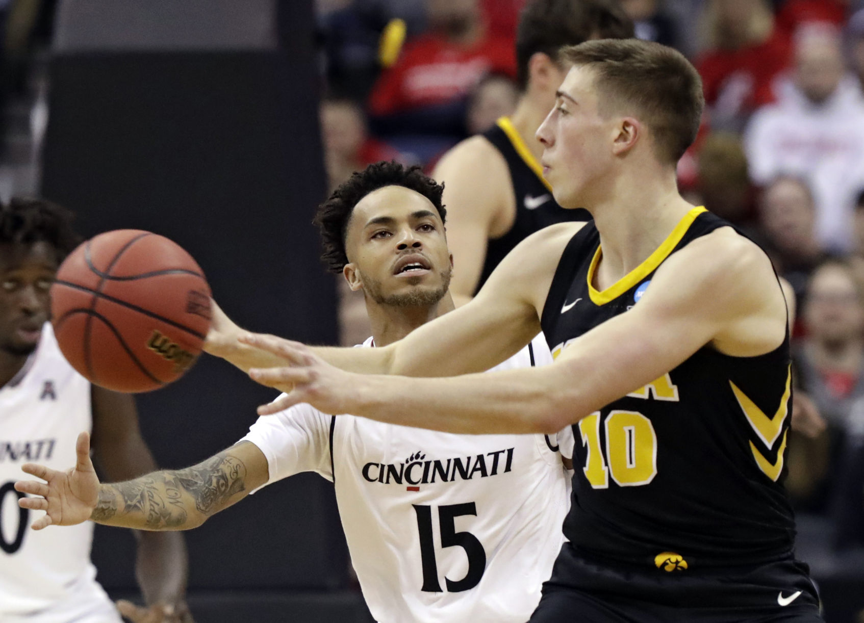 NCAA Cincinnati Iowa Basketball